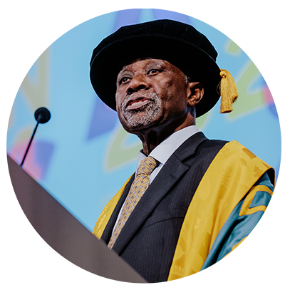 Dr K.Y. Amoako speaks at SOAS Graduation